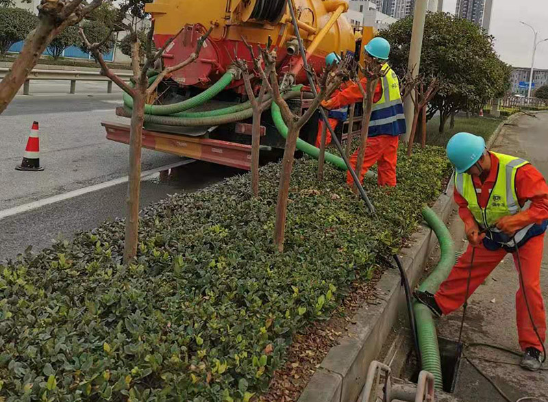 隆昌市政管道清淤